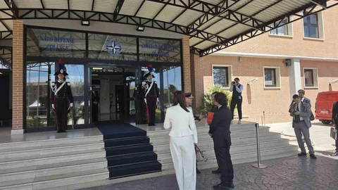 Roma'da NATO ve Türkiye Paneli Düzenlendi