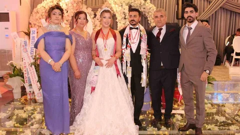 Uşak'ta 15 Şahitli Nikah Töreni