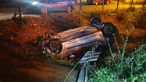 Hurdaya Dönüşen Araçta İki Şüpheli Kaçtı