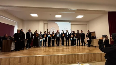 Bilecik'te Kur'an-ı Kerim Yarışması Ödülleri Verildi