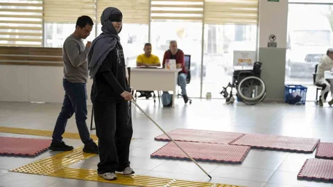 Mersin'de Erasmus Öğrencileri Engelli Yaşamı Deneyimledi
