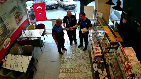 CHP Üsküdar İlçe Başkanı'na Ceza Kesildi