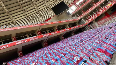 Trabzon'da Antalyaspor Stadyumu Süsleniyor