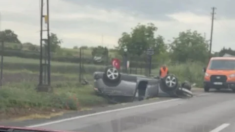 Kırklareli'de Takla Atan Araçta Sürücü Yaralandı