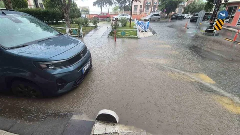 Tekirdağ'da Kısa Süreli Sağanak Yağış