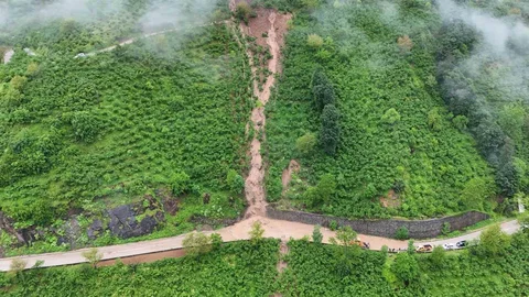 Ordu’da Heyelanlar Sonucu Yol Kapatmaları