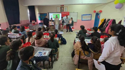 Ahlat'ta Kültürel Miras Bilinci Aşılanıyor