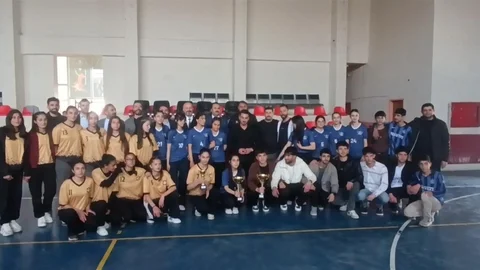 Özalp'te Voleybol Turnuvası Gerçekleşti