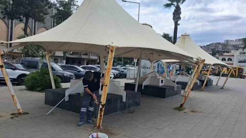 Kuşadası’nda Bakım Çalışmaları Devam Ediyor