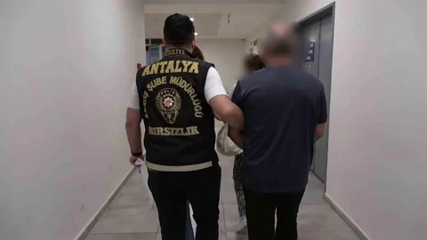 Antalya'da Hırsızlık ve Yankesicilik Şüphelileri Yakalandı