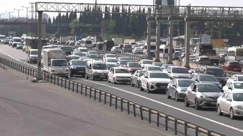 Kurban Bayramı'nda İstanbul TEM Otoyolu'nda Yoğunluk
