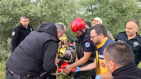 Bursa'da Dereye Düşen Genç Kurtarıldı