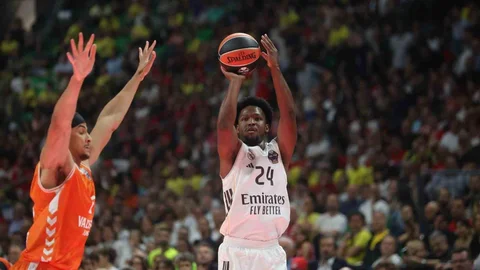 Olympiakos'un Rakibi Real Madrid Oldu