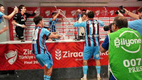 Trabzonspor, Antalya'da Kupa Kazandı
