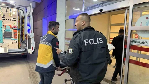 Hükümlü Hastanede Kendini Yaraladı