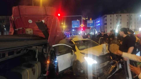 Giresun'da Tır Kazası: 5 Ölü, 6 Yaralı