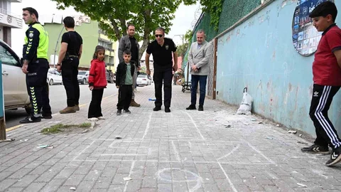 Şırnak'ta Emniyet Müdürü Çocuklarla Oynadı