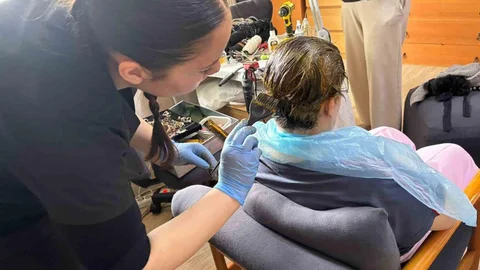 Bursa'da Öğrencilerden Huzurevi Ziyareti