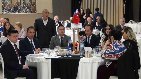 Kars'ta Azerbaycan'ın Bağımsızlık Günü Kutlandı
