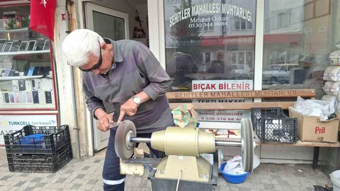 Hisarcık'ta Bıçak Bileyicilere Yoğun İlgi