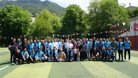 Feke'de Bayram İkramiyesi Dağıtıldı
