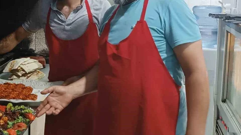 Ekmek ve Şekersiz 25 Kilo Verdi