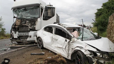 Kula’da Zincirleme Trafik Kazası: 8 Yaralı