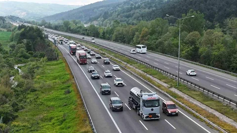 Bolu'da Bayram Trafiği Yoğunluğu Artıyor