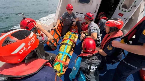 Yalova Açıklarında Yaralı Personel Tahliye Edildi
