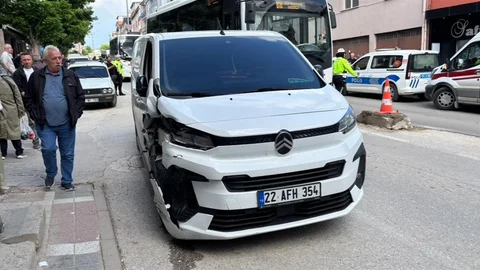 Edirne'de Kontrolden Çıkan Araç Kazası