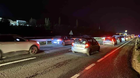 Karabük'te Trafik Yoğunluğu Sürüyor