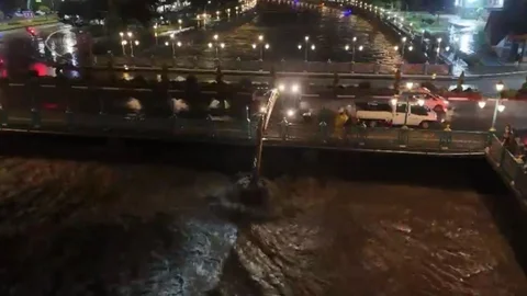 Tokat'ta Atatürk Köprüsü Yaya Trafiğine Kapandı