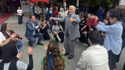 Öğrenciler Balık Yeme Yarışması Düzenledi