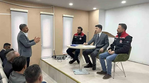 Digor'da Köy Hizmetleri Toplantısı Yapıldı