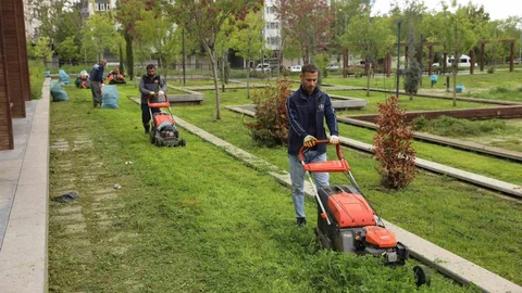 Diyarbakır’da Parklar Yaz İçin Hazırlanıyor