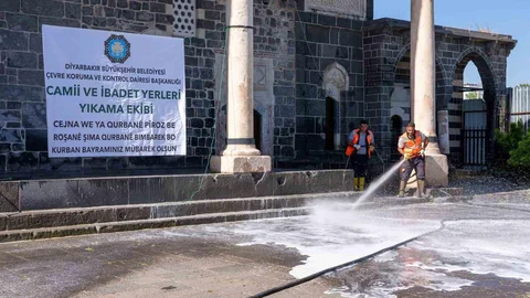 Diyarbakır'da Bayram Temizliği Başladı