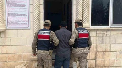 Dolandırıcılık Suçundan Aranan Şahıs Yakalandı