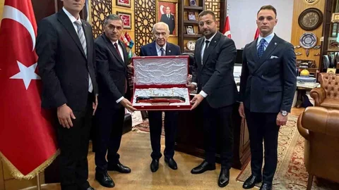 Samsun Heyeti MHP Lideri ile Görüştü