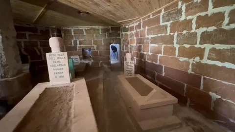 Muş'ta Türbe Temizliği Yapıldı