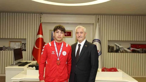 Şahinbeyli Güreşçi Avrupa İkincisi Oldu