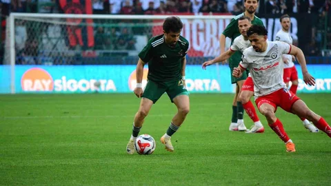 Esenler Erokspor ile Çorum FK Finalde Kapışıyor
