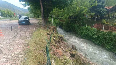 Bilecik'te İstitnat Duvarı Çöktü