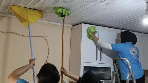 Osmaniye'de Yaşlı Kadına Yardım Eli