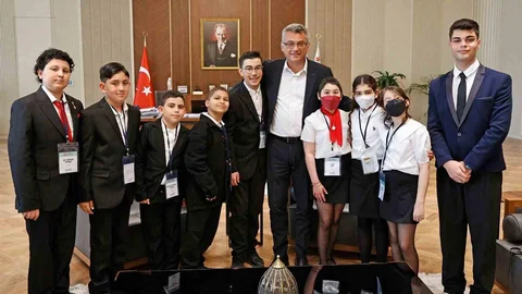 Kanseri Yenen 8 Çocuk Kıbrıs'ta Buluştu