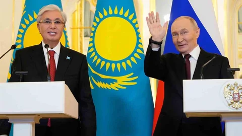 Putin Kazakistan'a Resmi Ziyaret Gerçekleştiriyor