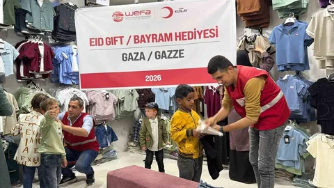Türk Kızılay'dan Gazze'ye Bayram Sevinci