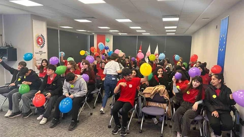 Gençler Avrupa'ya Açılan Kapıyı Samsun'da Keşfetti