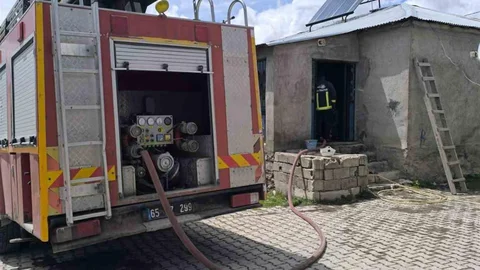 Van'da Evde Yangın Çıktı