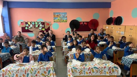 Eti Bakır, Siirt'te 5 Bin 130 Öğrenciye Ulaşacak