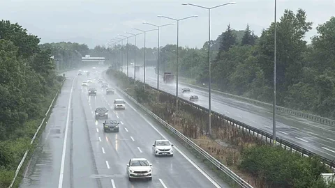 Düzce'de Bayram Trafiği Düşüş Göstermeye Başladı